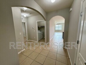 4222 Roberta Dr in Winter Haven, FL - Foto de edificio - Building Photo