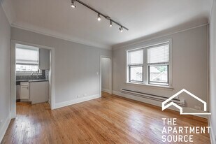 2315 N Rockwell St, Unit C1 in Chicago, IL - Building Photo