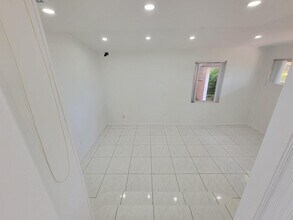 2980 SW 68th Ave in Miami, FL - Building Photo - Building Photo