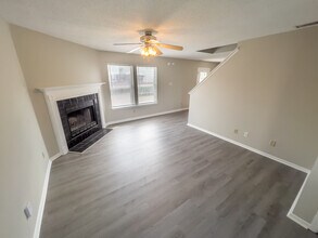 11857 Wapiti Way in Noblesville, IN - Building Photo - Building Photo