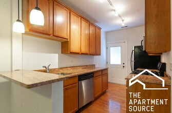 3437 N Lakewood Ave in Chicago, IL - Building Photo - Building Photo
