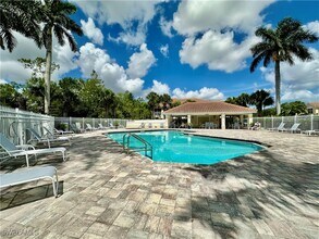 1164 Oxford Ln in Naples, FL - Building Photo - Building Photo