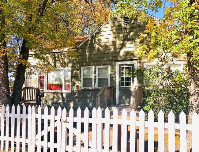 property at 304 14th Ave SW