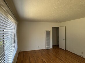 519 W Orangeburg Ave in Modesto, CA - Building Photo - Building Photo