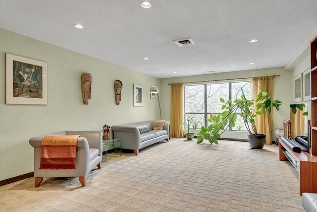 396 Langley Rd, Unit 12