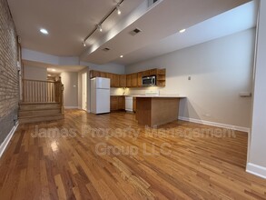 3702 W Wrightwood Ave in Chicago, IL - Building Photo - Building Photo