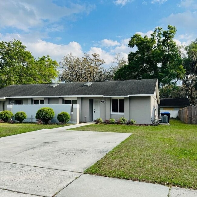 9972 Burl Way in Orlando, FL - Building Photo - Building Photo