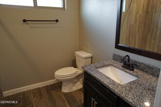 217 Ilchester Wy in El Paso, TX - Building Photo - Building Photo