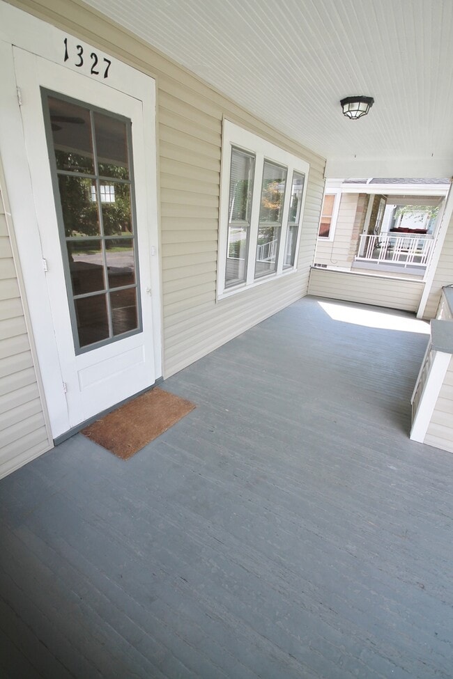 1327 W 3rd Ave in Columbus, OH - Building Photo - Building Photo