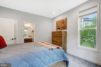 12258 Sessile Commons in Fairfax, VA - Building Photo - Building Photo