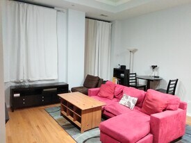 208 W Washington St, Unit 1503 in Chicago, IL - Building Photo