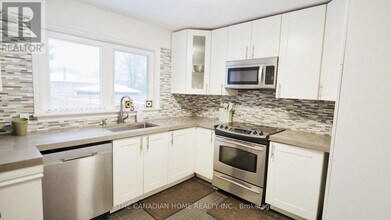 174 Patricia Ave in Toronto, ON - Building Photo - Building Photo