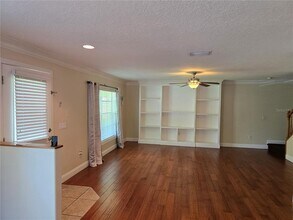 6262 Maisai Rd in Zephyrhills, FL - Building Photo - Building Photo