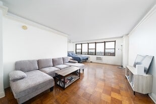 500 Central Ave in Union City, NJ - Building Photo