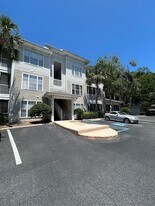 1704 Frederica Rd in St. Simons Island, GA - Building Photo