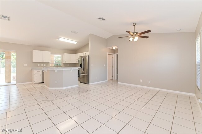 610 SW 27th St in Cape Coral, FL - Building Photo - Building Photo