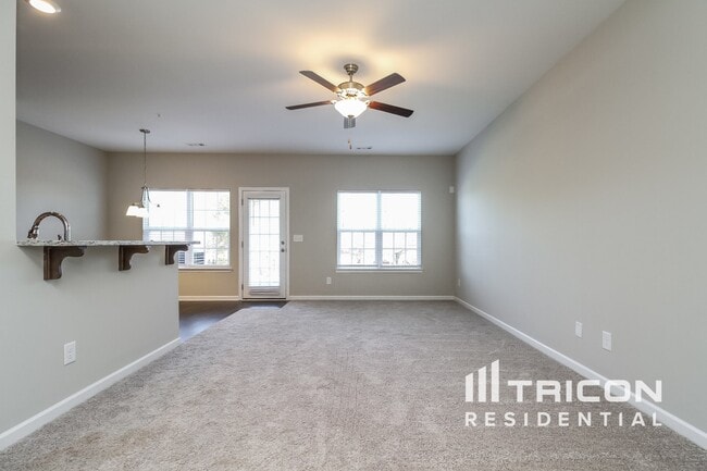 404 Birr Dr in Spring Hill, TN - Building Photo - Building Photo