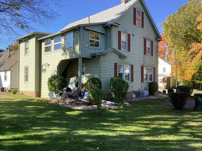 18 Rockland St in Wethersfield, CT - Building Photo - Building Photo