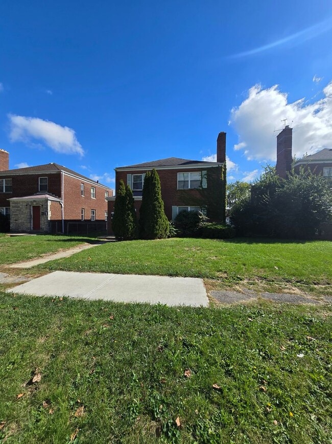property at 186 S Powell Ave