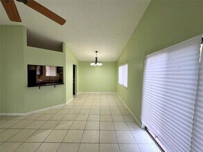 2410 SW 87th Terrace in Miramar, FL - Building Photo - Building Photo