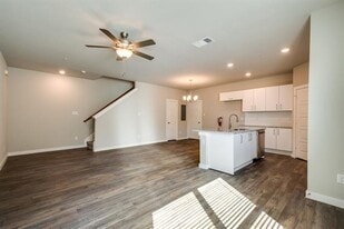 622 Fallow Dr in Venus, TX - Building Photo