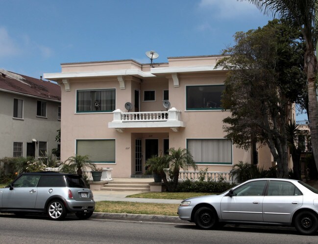 1217--1223 E Ocean Blvd in Long Beach, CA - Building Photo - Building Photo