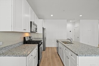 1054 Gillespie Ln in Yorkville, IL - Building Photo - Building Photo