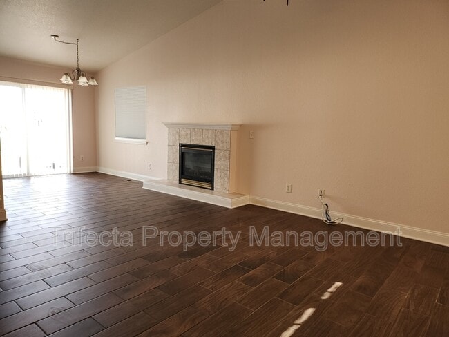 347 Buckeye Ave in Johnstown, CO - Building Photo - Building Photo