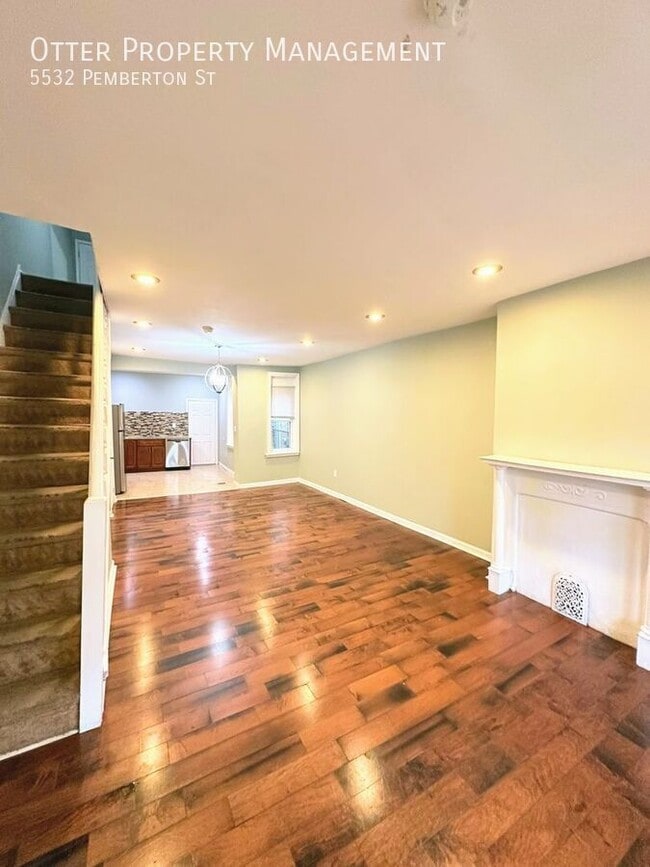 property at 5532 Pemberton St