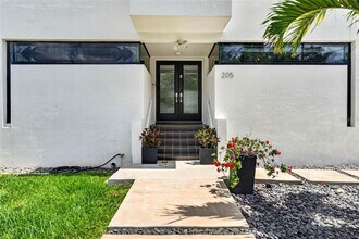 205 N Trask St in Tampa, FL - Building Photo - Building Photo