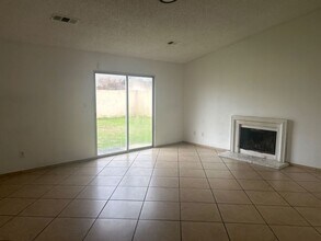 2142 18th Ave in Delano, CA - Building Photo - Building Photo