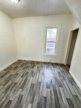 703 W 18th St in Lorain, OH - Foto de edificio - Building Photo