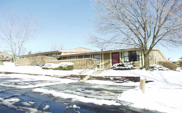 Woodland Hills Condominium in Hamilton, OH - Foto de edificio