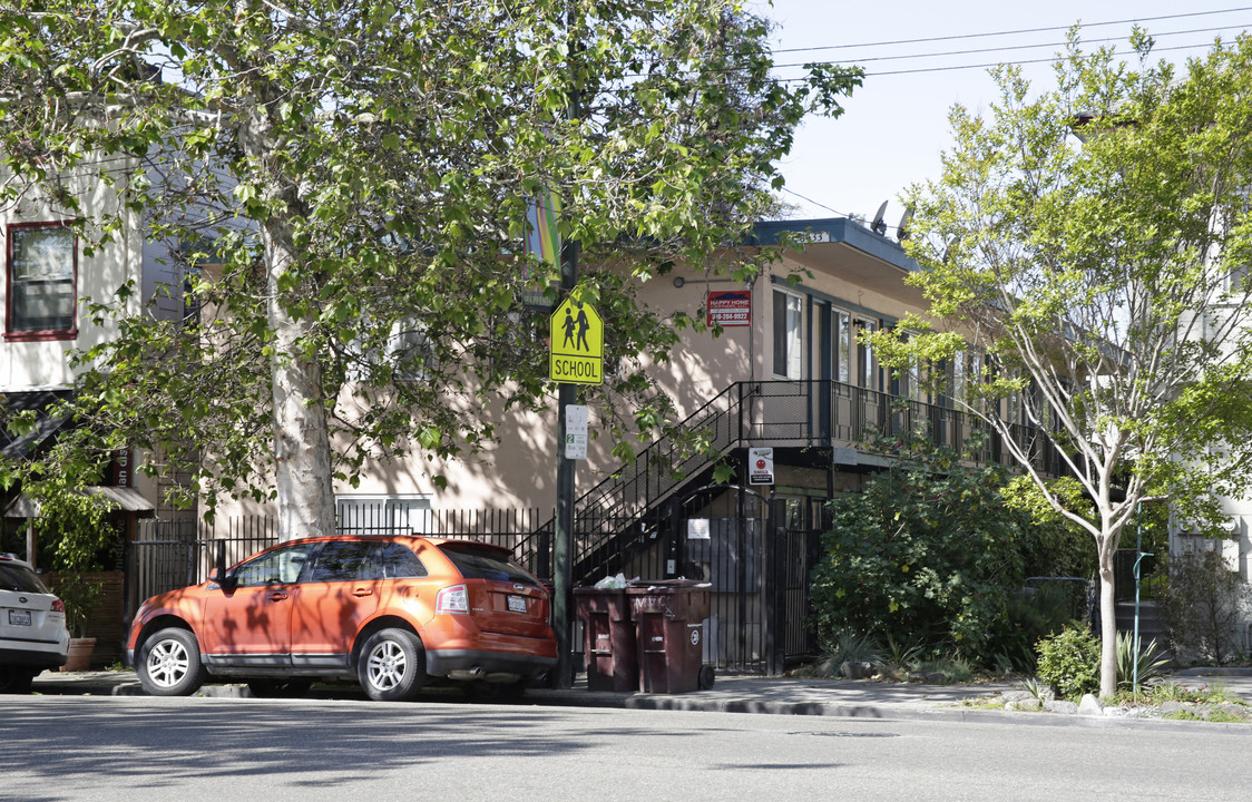 6433 Telegraph Apartments in Oakland, CA - Building Photo