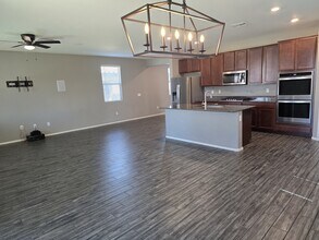4412 S Sunrise Bluff Way in Tucson, AZ - Building Photo - Building Photo