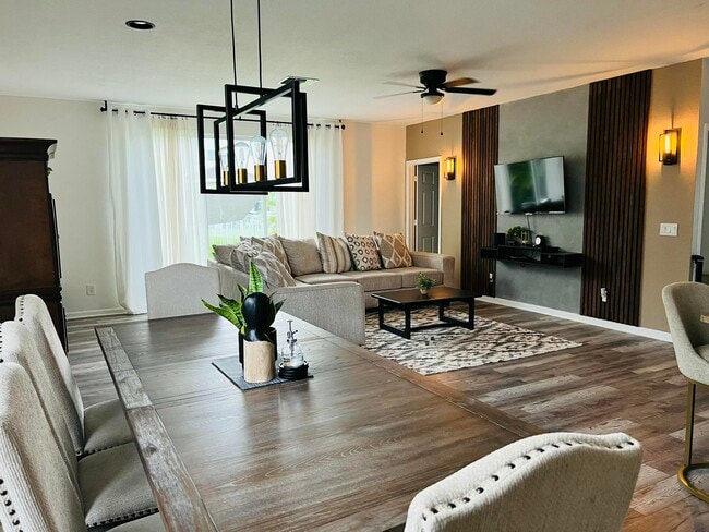 1452 NW Leonardo Cir in Port St. Lucie, FL - Building Photo - Building Photo