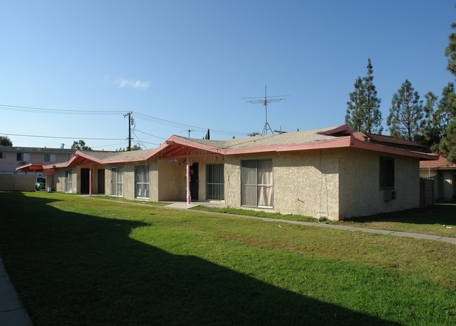 840 S Sherman Ave in Corona, CA - Building Photo - Building Photo