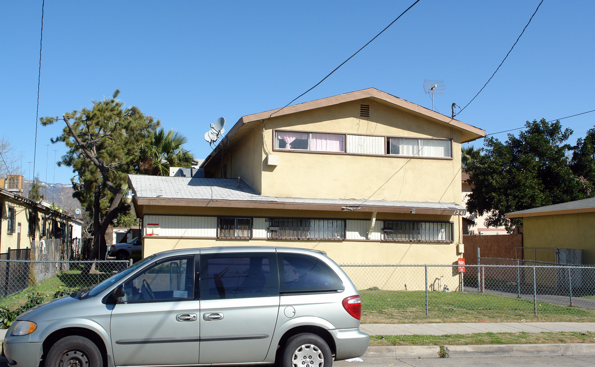 124 Wabash St in San Bernardino, CA - Building Photo