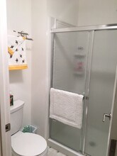 205 Virginia Ave, Unit Delightful Studio in Sebastopol, CA - Foto de edificio - Building Photo