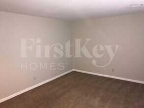 1083 Richland Dr in Memphis, TN - Building Photo - Building Photo