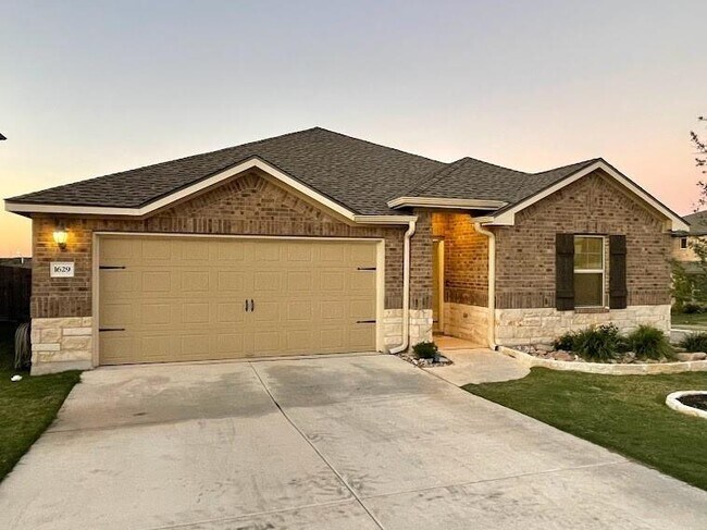 property at 1629 Dubiel Dr