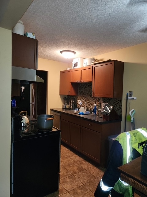 property at 936 Westbrooke Way