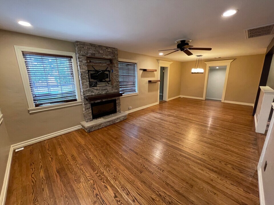 4470 Adam Rd in Simi Valley, CA - Building Photo