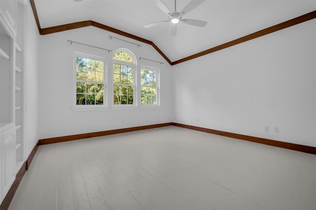 106 N Floral Leaf Cir in Spring, TX - Building Photo - Building Photo