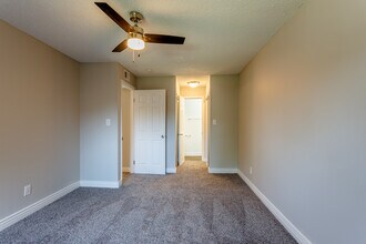 Meadows at Town Center - Newly renovated in Thornton, CO - Building Photo - Interior Photo