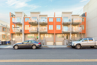 82 Lorraine St in Brooklyn, NY - Building Photo - Primary Photo