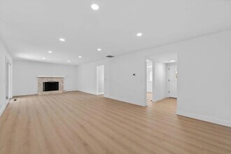 5234 Howes Ln in San Jose, CA - Building Photo - Building Photo