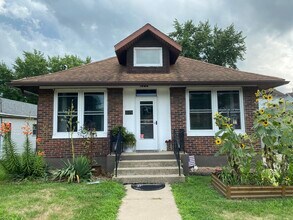 1009 W Madison St in Ottawa, IL - Building Photo - Building Photo