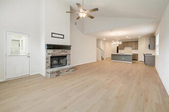 308 Castlefields St in Hutto, TX - Building Photo - Building Photo