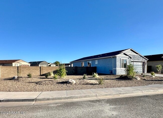 7701 E Fieldstone Dr in Prescott Valley, AZ - Building Photo - Building Photo